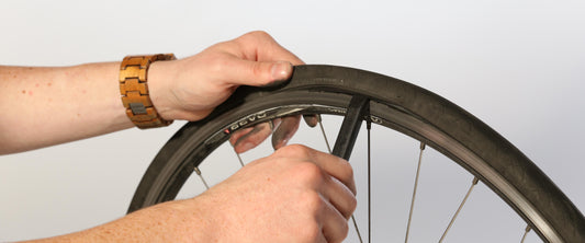 How to change a cycle tyre?
