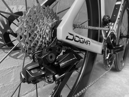 Pinarello Dogma F Luxter Venice 56 with Dura Ace